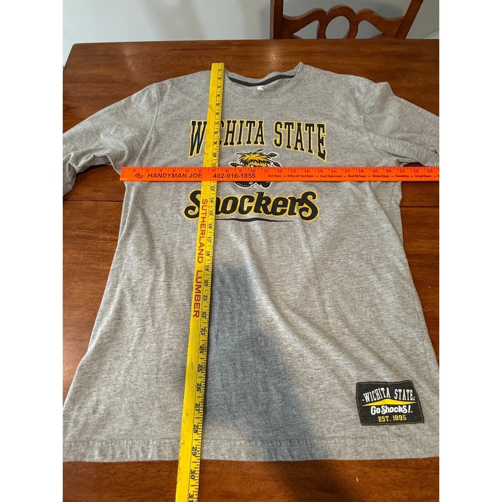 Colosseum Wichita State Shockers Long Sleeve Tee Men's XL NCAA WSU Athletic - Picture 6 of 10